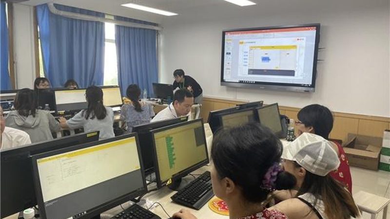 在签订合同的过程中，要确保合同条款的规范性。以下是一些需要注意的条款：